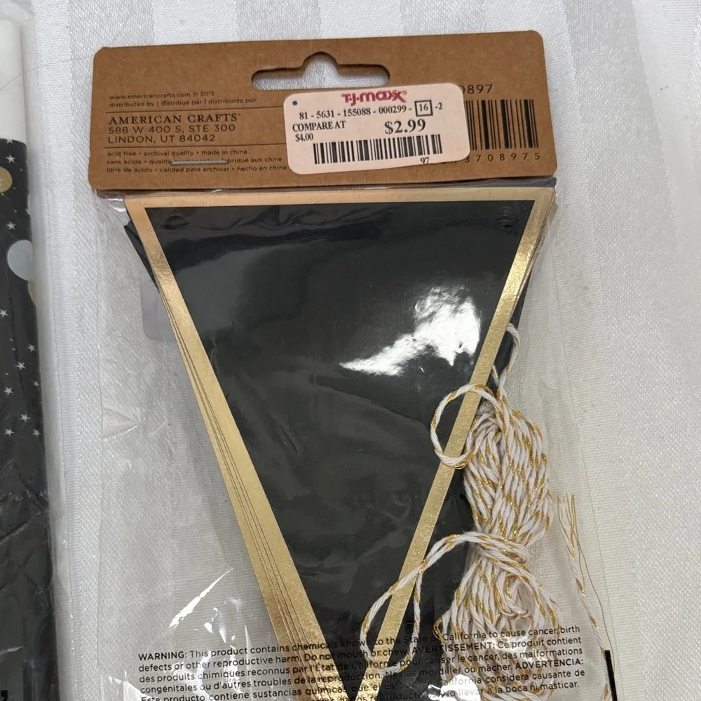 Amscan Black and Gold Happy Birthday Set - 2 Banners and 1 Tablecloth
